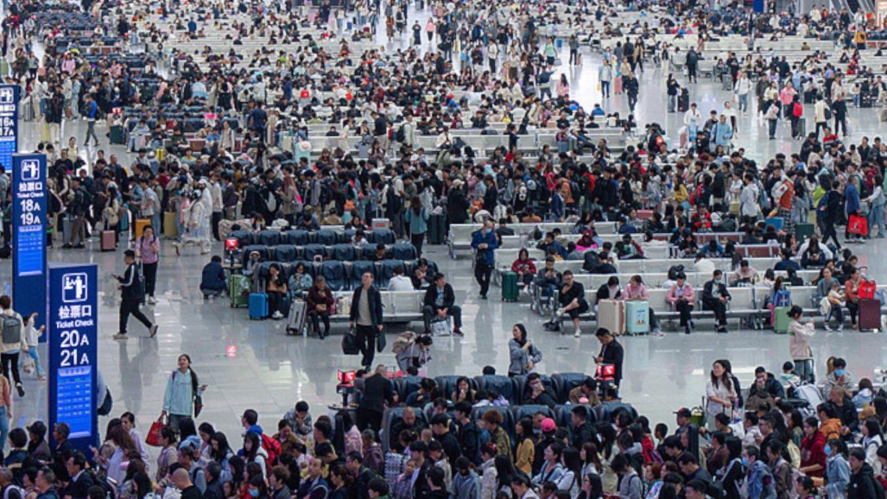 Return travel expected to peak as National holiday draws to close [Video]