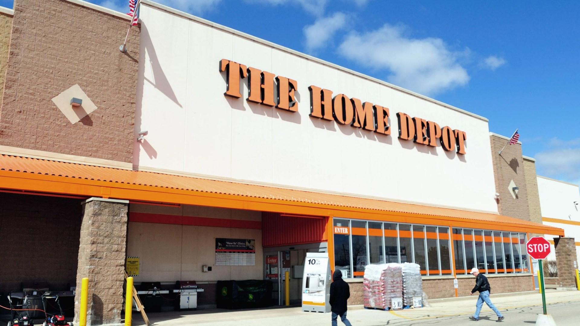 Home Depot shopper fumes over scanning item 4x but denied refund – claims ‘three levels of customer service told me no’ [Video]