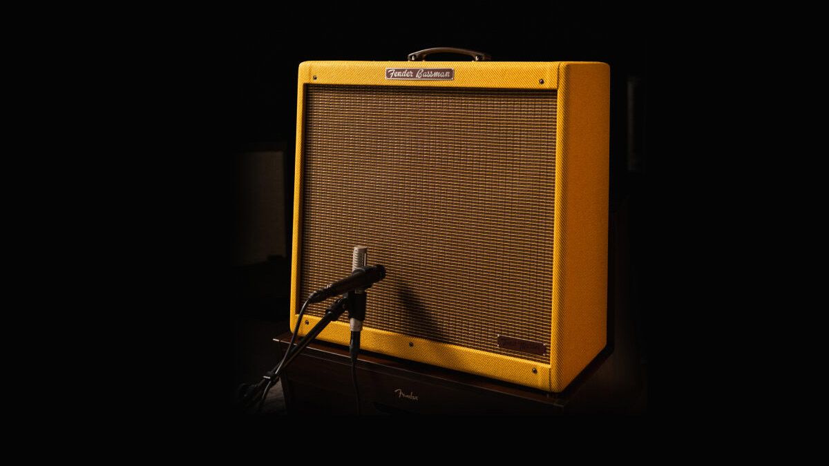 Its the perfect combination of vintage Fender vibe and modern high-tech performance: Fender expands its Tone Master lineup with a tweed-covered ’59 Bassman  a lightweight, digital-brained 4×10 with mojo to burn [Video]