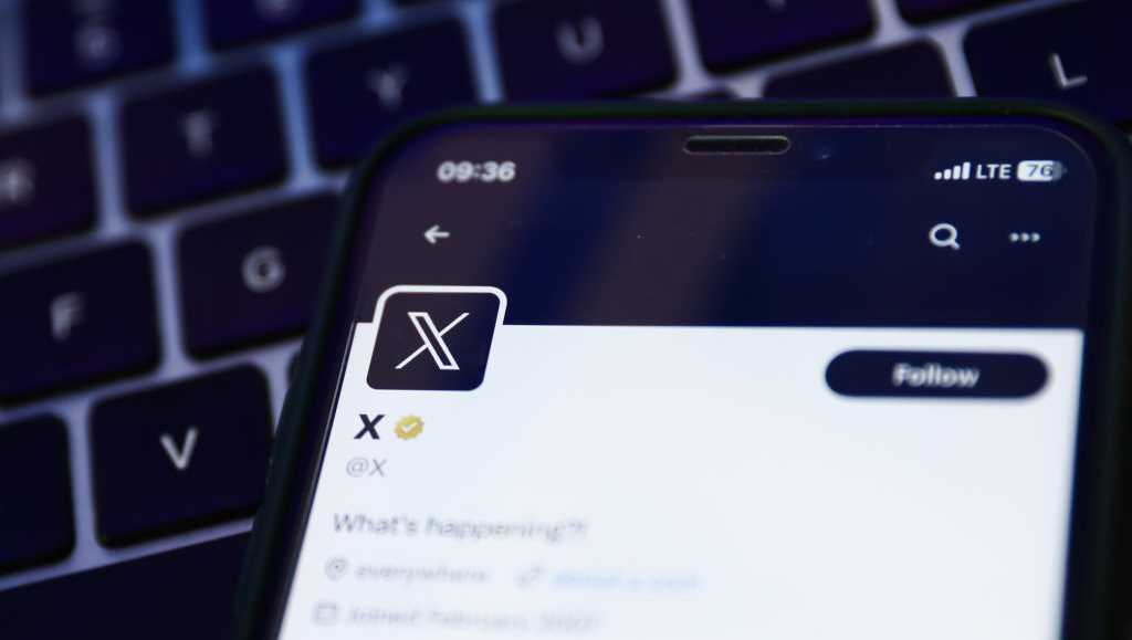 X changed its terms of service to let its AI train on everyone’s posts [Video]