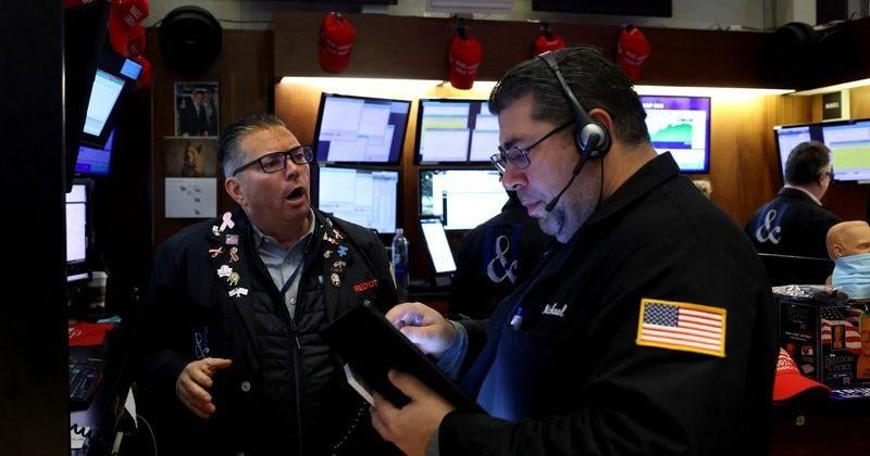 Nasdaq, S&P end higher as Tesla jumps, yields pull back | U.S. & World [Video]