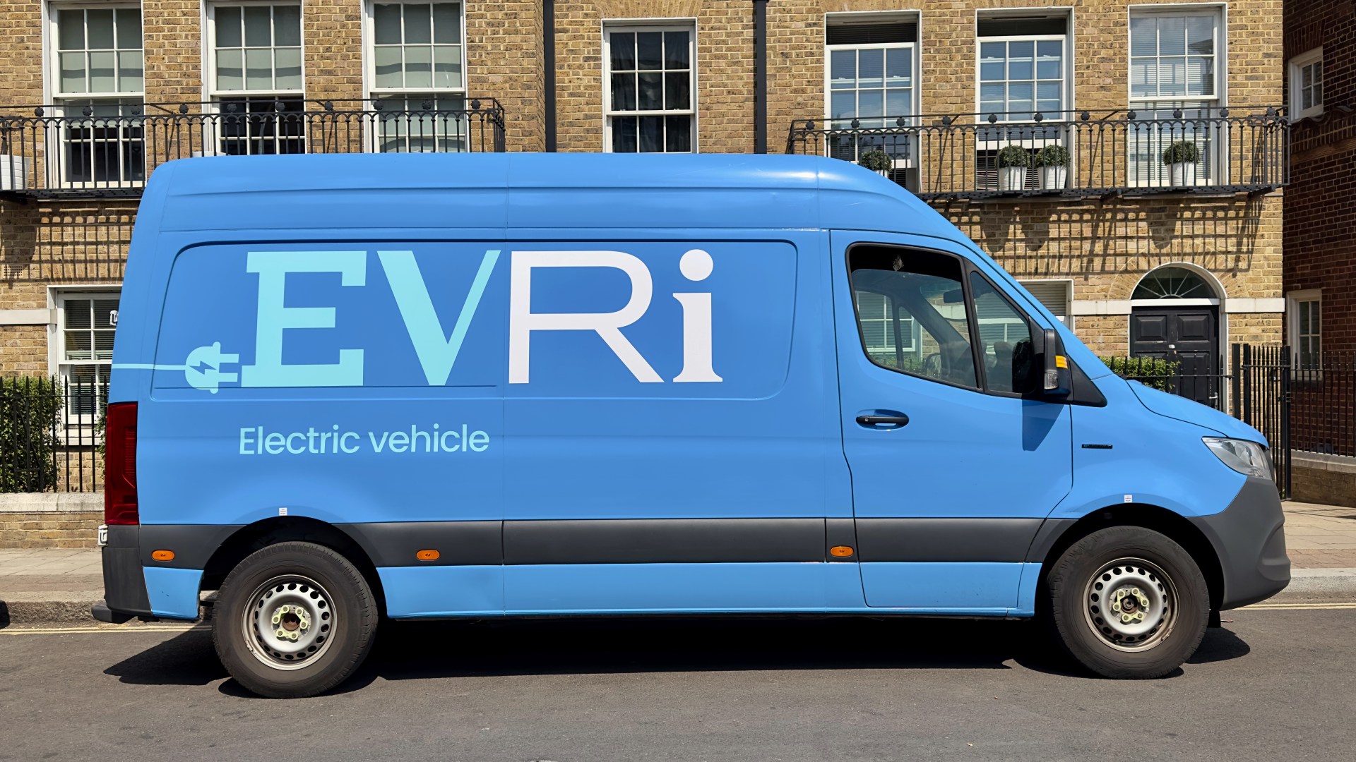 Evri is the worst parcel company for helping customers, says watchdog [Video]