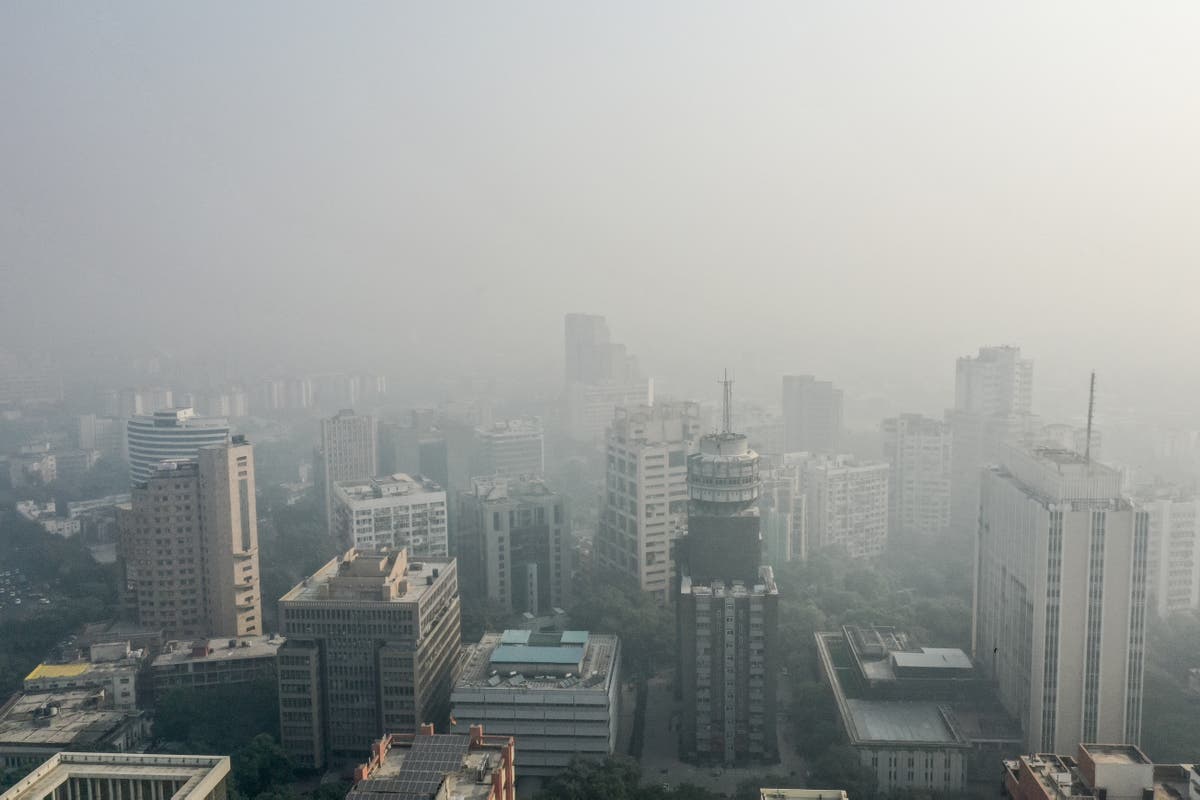 Delhi air turns very poor ahead of Diwali as residents complain of respiratory problems [Video]