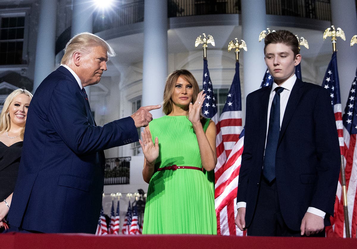 Barron Trump claims that he doesn’t support any political party [Video]