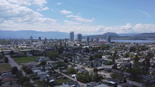 Many British Columbians priced out of housing market, survey finds [Video]