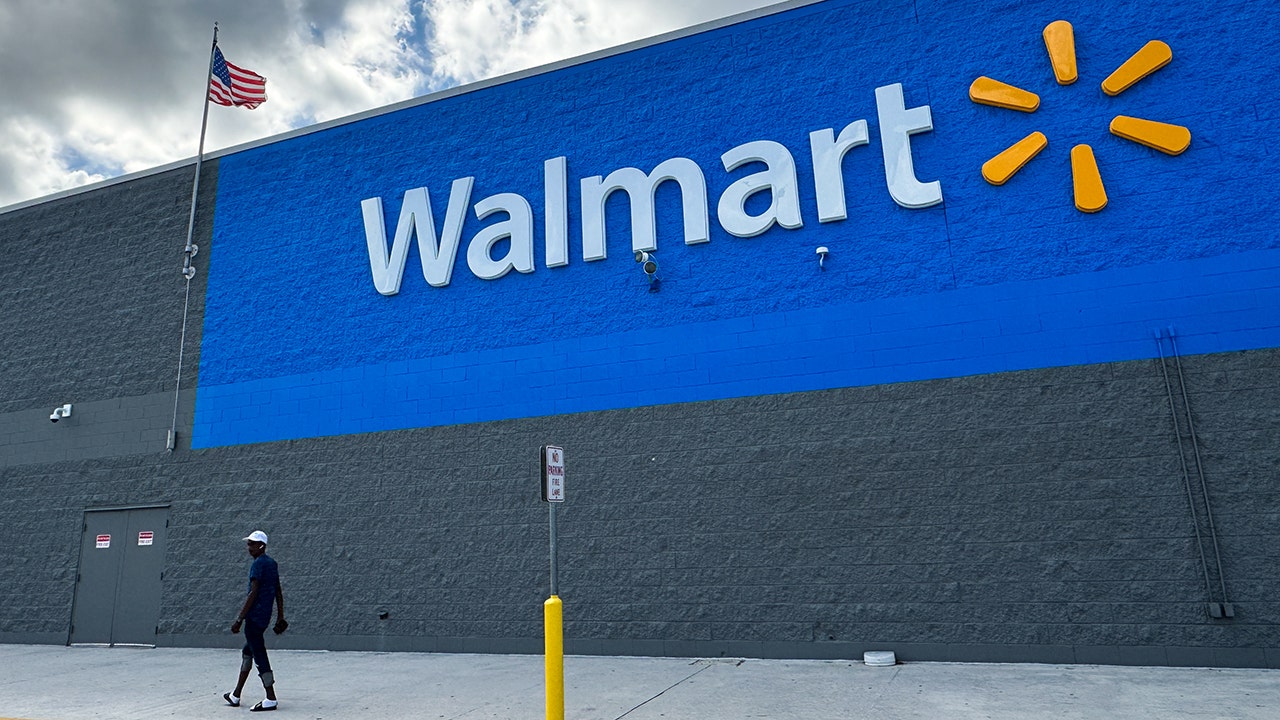 Walmart sees uptick in discretionary spending, uptick in delivery [Video]