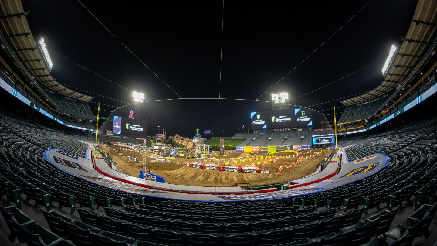 NBC Sports, SuperMotocross League announce 2025 TV schedule [Video]