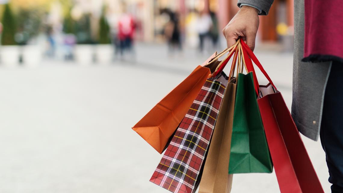 Americans set to spend in record numbers for 2024 holiday season [Video]