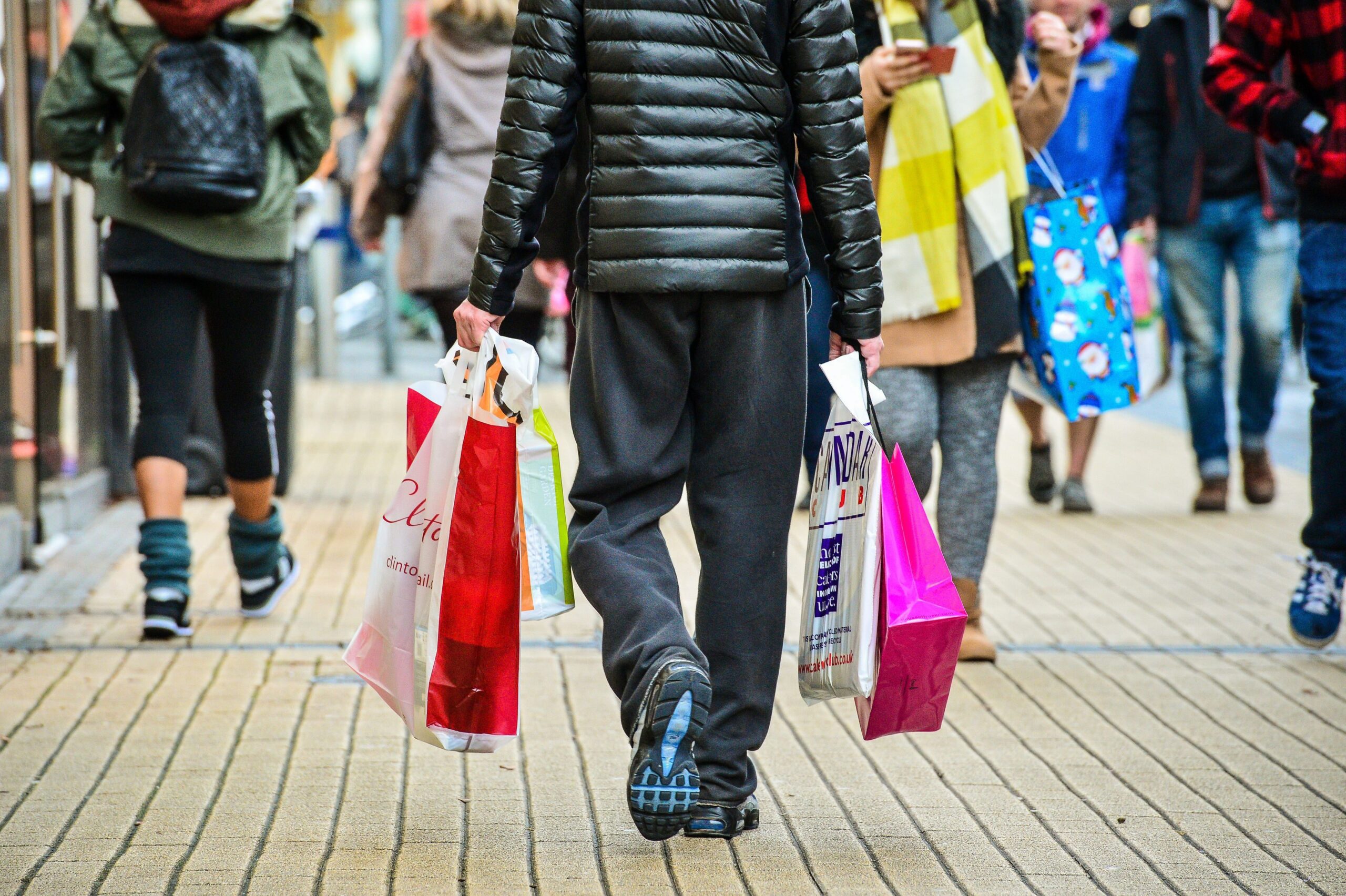 Cracker of a Christmas in store for Spain’s retailers [Video]