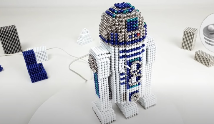 Building Your Own Star Wars R2-D2 Model with Magnetic Balls [Video]