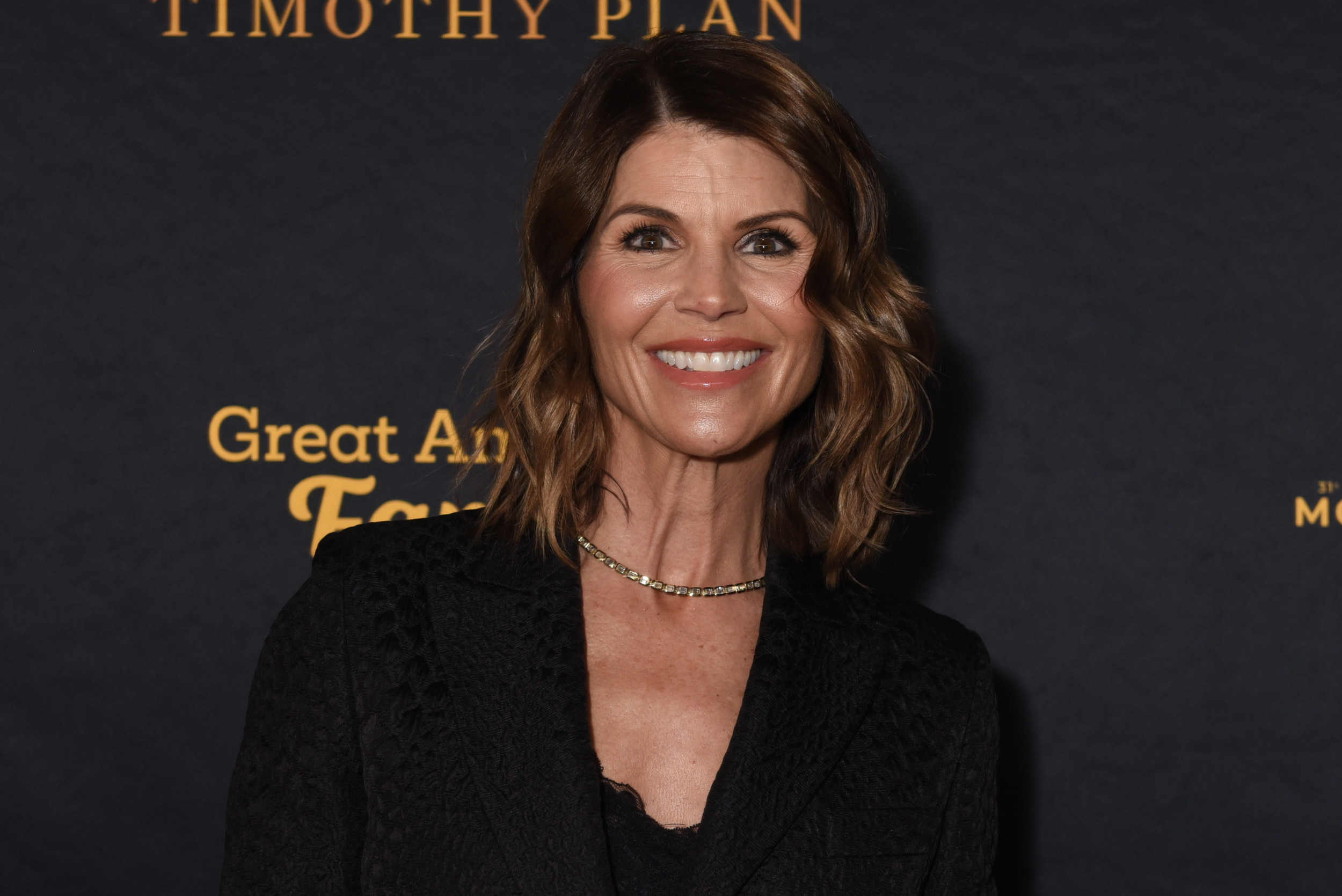 Lori Loughlin Talks Major Milestone After College Scandal [Video]