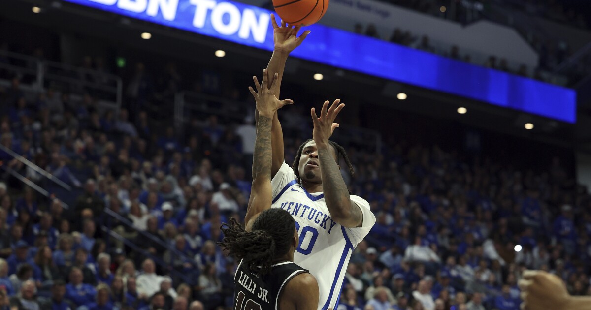 Kentucky blows out Brown 88-54 [Video]