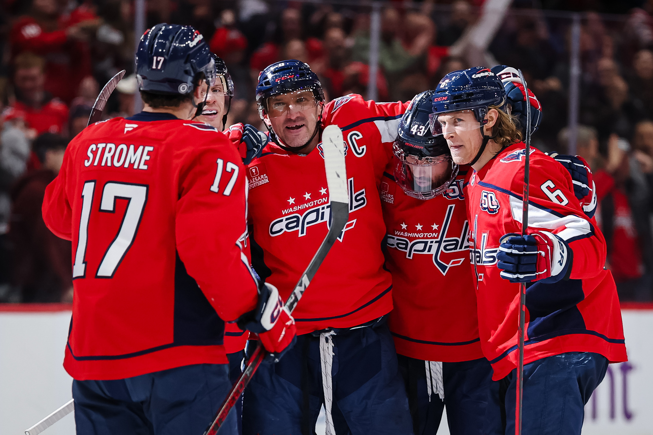 Capitals’ Ovechkin Scores Another Goal to Pull Within 23 of NHL All-Time Record [Video]